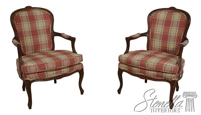 L67039: Pair Vintage French Louis XV Upholstered Bergere Chairs - Image 1 of 4