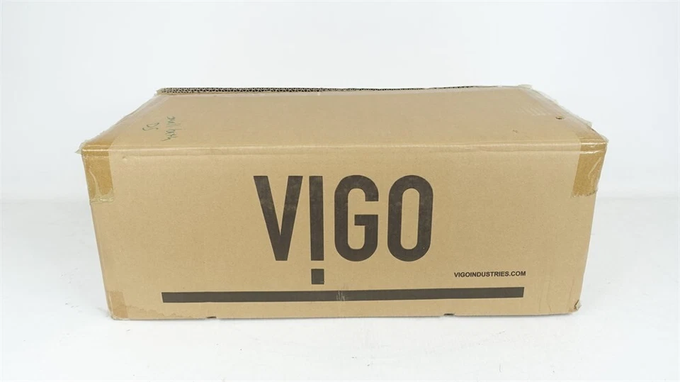 Vigo VG04003 白色 Sirena 18 英寸哑光石头浴室容器水槽 — 第 1/4 张图片