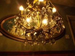 ANTIQUE FRENCH CRYSTAL FRENCH CHANDELIER 5 LIGHT. - Picture 1 of 8