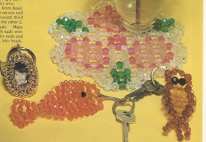 Patrones artesanales de vigilancia con cuentas cartera flores llavero lámpara pantalla adornos M80 - Imagen 1 de 11