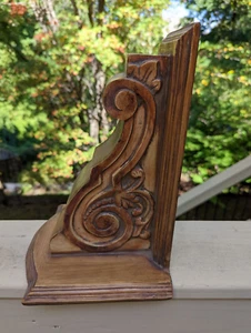 SOUTHERN LIVING  AT HOME SCROLLED SCONCE DECORATIVE HANGING SHELF BOOKEND NIB - Picture 1 of 10