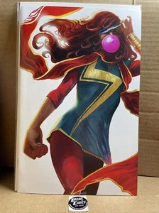 Ms Marvel #31 1st Appearance Of Skunk Girl Stephanie Hans Virgin Variant Cover - Imagen 1 de 13