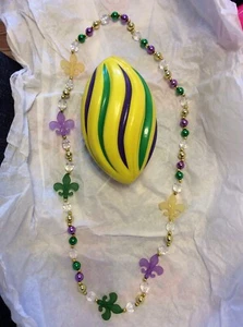 Interesting Mardi Gras colors / New Orleans Saints Combo long Plastic Beads-Nice - Picture 1 of 9