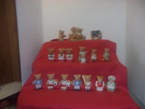 VINTAGE HOMCO BEAR LOT OF 17 FIGURINES - Picture 1 of 7