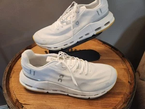 Chaussures de course homme neuves OnCloud blanches Cloudnova Cloud, 12,0 M - Photo 1 sur 5