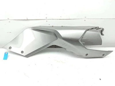 Painel de cobertura para para-lama direito 15 Can Am Spyder Roadster F3 - Imagem 1 de 4