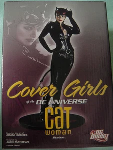 DC Direct CATWOMAN COVER GIRL of UNIVERSE STATUE HUGHES NEW Maquette From BATMAN - Picture 1 of 3