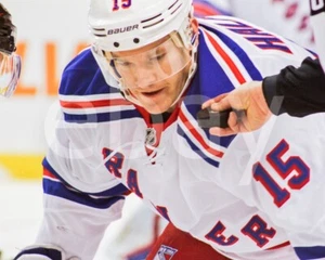 Color 8x10 photo of New York Rangers star Jeff Halpern. (Vol. 5) - Picture 1 of 1