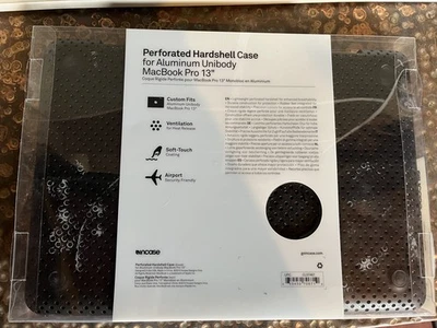 GENUINE INCASE MacBook (PRO 13-inch, 2016-2019) Hardshll Case Laptop Cover - Image 1 of 4
