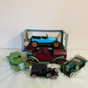 1932 Cadillac V-16 Vintage, 1917 Reo Touring, 4 Cars Collection - Picture 1 of 20