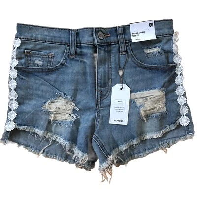 Express Vintage Mind Rise Shortie Shorts White Lace Flowers Size 00 Denim - Image 1 of 4