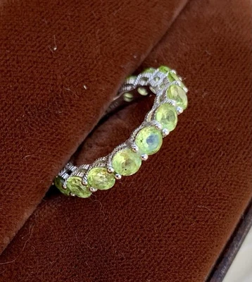 Anillo Judith Ripka peridoto plata esterlina eternidad infinito talla 7,75 Foto 1 de 4
