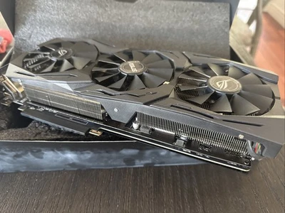 Tarjeta gráfica GPU para juegos ASUS ROG STRIX RX580 8 GB GDDR5 AMD Foto 1 de 4