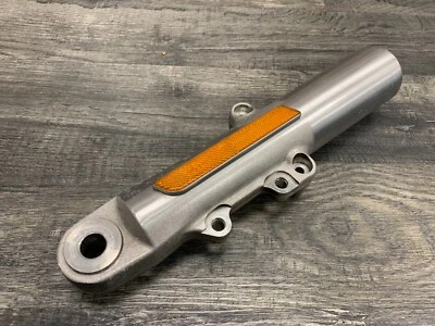 Horquilla exterior inferior izquierda Harley Davidson Road Street Glide 2017-2023 OEM 49 MM #80 Foto 1 de 4