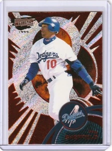 1999 Pacific Revolution Red /299 Gary Sheffield #73 - Foto 1 di 2