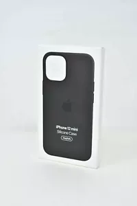 NUEVA FUNDA DE SILICONA NEGRA APPLE IPHONE 12 CON MAGSAFE - MHKX3ZMA - Imagen 1 de 2