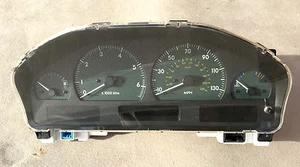 Range Rover P38 Petrol MPH Speedo Instrument Panel (Green Dials) YAC114240 - Picture 1 of 7