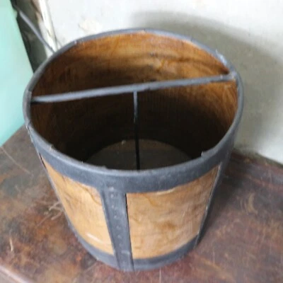 Ancienne mesure a grains ART POPULAIRE DOUBLE DECALITRE           tres bon etat - Photo 1/4