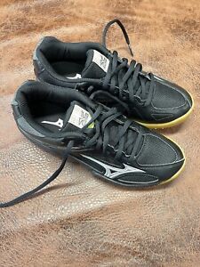 NIB Mizuno Lightning Star Z3 Jr Volleyball Shoes Size 4 Black
