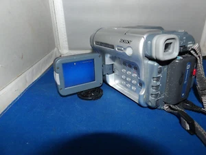 sony handycam dcr-trv260 - Picture 1 of 8