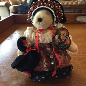 Muffy VanderBear Czarina Muffina and the Enchanted Swan 1995 Original with Tags - Picture 1 of 4