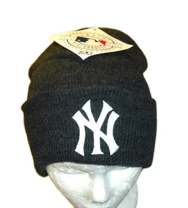 New York Yankees Vintage 90s Mens Grey Beanie Cuffed Winter hat cap New Tags Mlb - Picture 1 of 2
