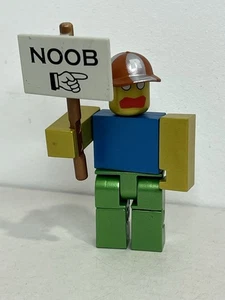 ROBL0X GOLD CLASSIC NOOB Figur Hut Schild (OHNE CODE) Icon Collector's Set 15th - Bild 1 von 7