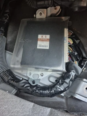 SUBARU FORESTER 2006 MOTOR MÓDULO INFORMÁTICO ECU ECM 22611AK740 OEM  Foto 1 de 3