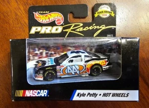 NASCAR HOT WHEELS Track Edition KYLE PETTY BLUES BROTHERS 1:64 DIECAST - Picture 1 of 3