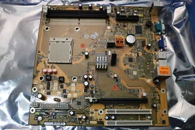 AM2/AM2+ BTX Form Factor Motherboard/Mainboard - Image 1 of 4