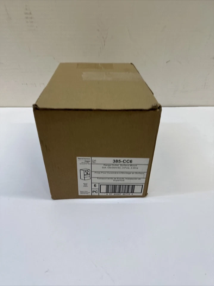 BOX Legrand 125/250V 3P 3W 50a Surface Mount Power Outlet 385-CC6 Black