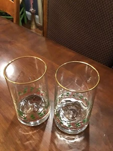 2 Vintage Libbey Christmas Holly Berry Glasses Arby's Promotional Collectible - Picture 1 of 7