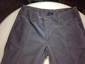 Kuhl Cotton Nylon Spandex Hiking Capri Pants Size Small Waist is 29" - Picture 1 of 9