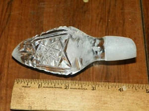 Vintage Clear Glass Bottle Stopper - Cut Glass Pattern - Picture 1 of 3