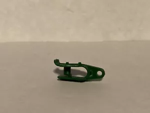 Ertl 1/16 John Deere implement hitch clevis - tractor related parts - Picture 1 of 3