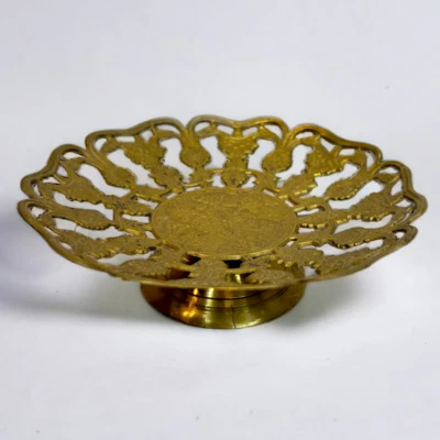 Brass Pedestal Fruit Bowl Stand Déposé Console Bowl Footed Floral Design India - Image 1 of 4