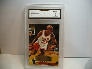 Michael Jordan 1995-96 Fleer Ultra #25 Chicago Bulls GMA 8 casi nuevo como nuevo P1 - Imagen 1 de 2
