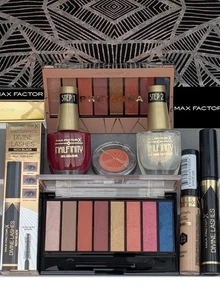 Max Factor 8 piece Make-up Set Half Price ! - Picture 1 of 10