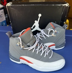Air Jordan 12 Retro Talla 4Y GS Cool Gris Blanco Nike (153265-012) Con Caja Original - Imagen 1 de 10