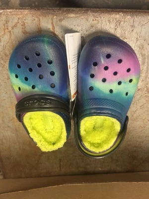 Crocks Nuevo con Etiquetas Corbata Troquel Estampado Talla C9 Niños Niños Foto 1 de 3