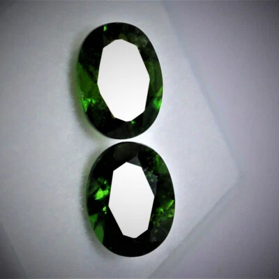 2 Stück  ovaler grüner Chrom Diospide  4 x 6 mm - Bild 1 von 4