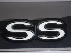1968-72 CAMARO SS NOS GRILL EMBLEM PART # 3982043 - Bild 1 von 6