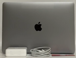 MacBook Pro 13-inch 2016 3.3GHz i7 16GB 512GB BTO/CTO Used - Bild 1 von 5