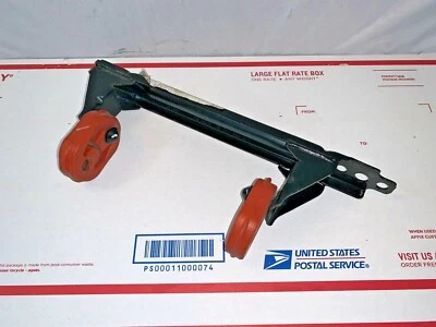 Volkswagen Beetle 2012-2018 tubo de escape suspensión montaje OEM Foto 1 de 4