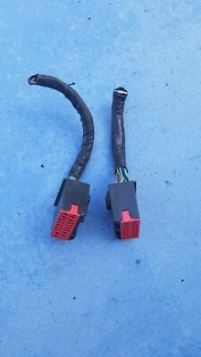 2002-2005 FORD explorer expedition mountainer Instrument Cluster Connectors - Image 1 of 3