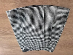 Girls 12-13 Years F&F Black And White Checked Pleated Skirt - Picture 1 of 5