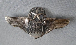US Air Force 3 inch Master Navigator Wings marked 1/20 silver filled - Picture 1 of 3