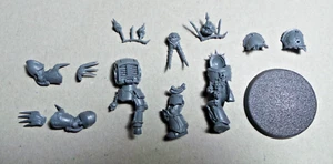 Chaos Space Marine Terminator D with Twin Lightning Claws - 40K Single Miniature - Picture 1 of 1