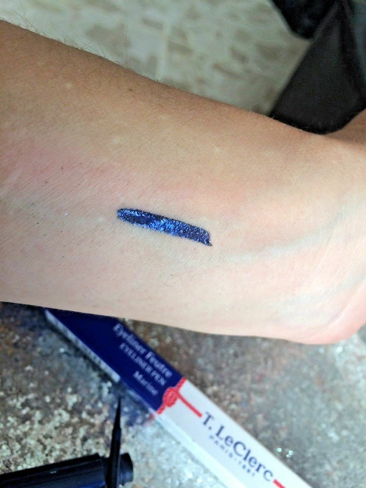 T LECLERC Augen Evasion Ausgabe Begrenzte Eyeliner Navy Wasserdicht Wert - Bild 1 von 1