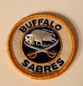 Vintage Buffalo Sabres Hockey Team Logo Jacke Mütze Patch 70er Jahre NOS Neu - Bild 1 von 3